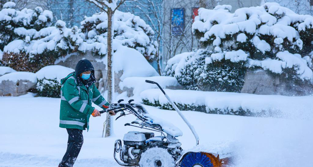 胶州半岛出现降温降雪天气