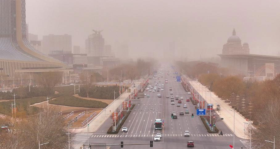 宁夏多地出现沙尘暴天气